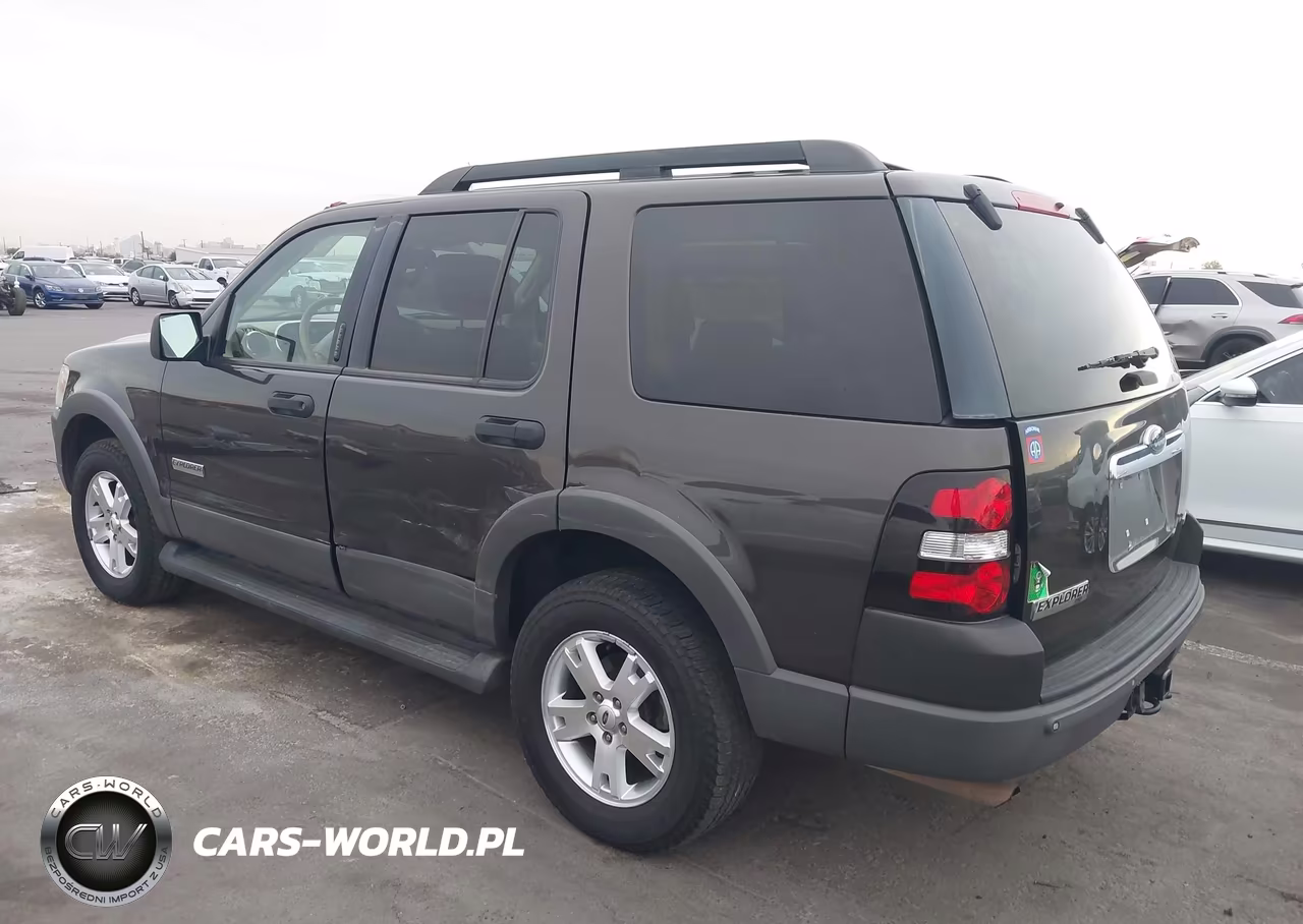 2006 Ford Explorer Xlt VIN:1FMEU63E06UB33472 - 3