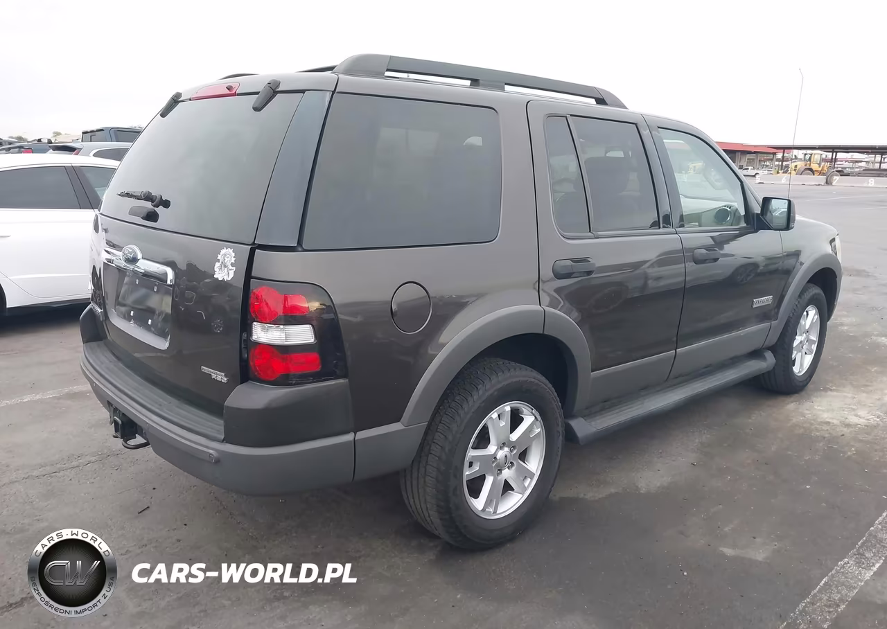 2006 Ford Explorer Xlt VIN:1FMEU63E06UB33472 - 4