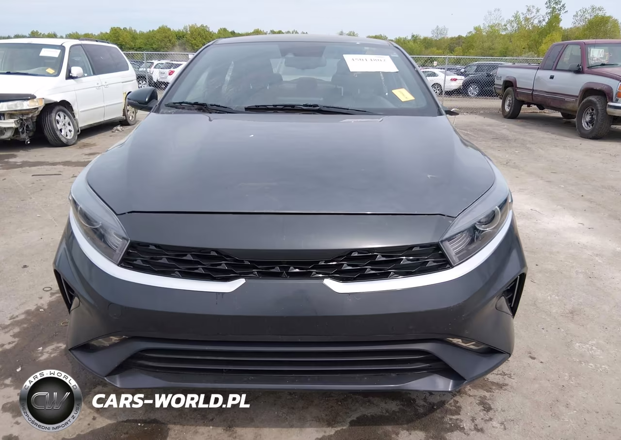 2023 Kia Forte Gt-Line VIN:3KPF54AD9PE598594 - 12