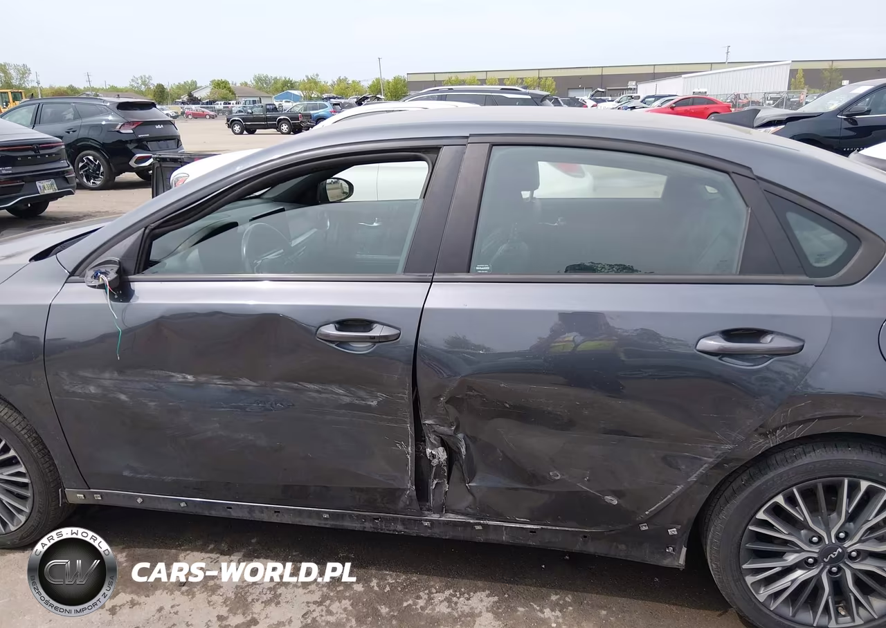 2023 Kia Forte Gt-Line VIN:3KPF54AD9PE598594 - 14