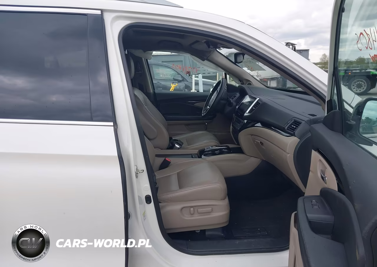 2016 Honda Pilot Touring VIN:5FNYF6H94GB077571 - 5