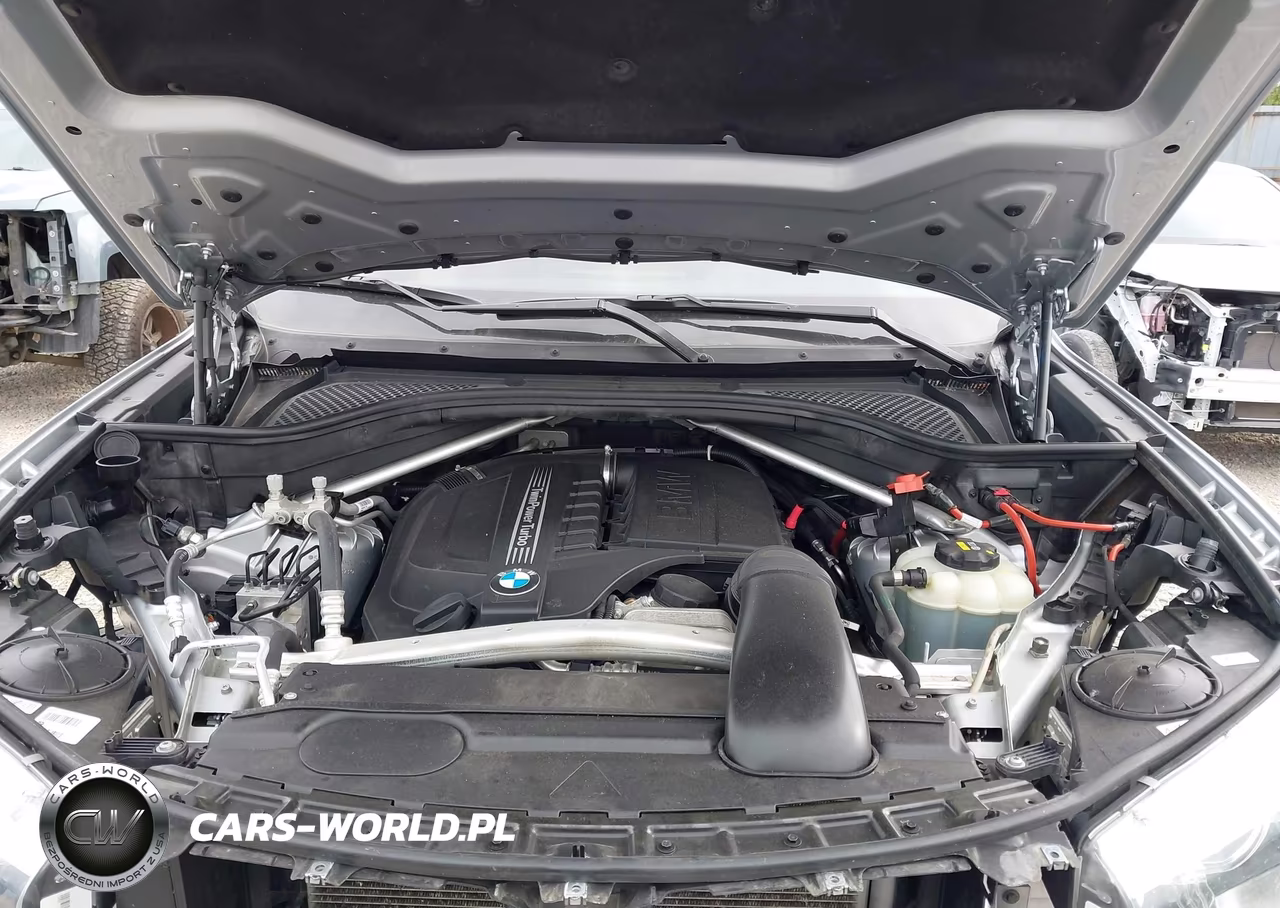 2017 BMW X5 xDrive35I VIN:5UXKR0C5XH0U51274 - 10