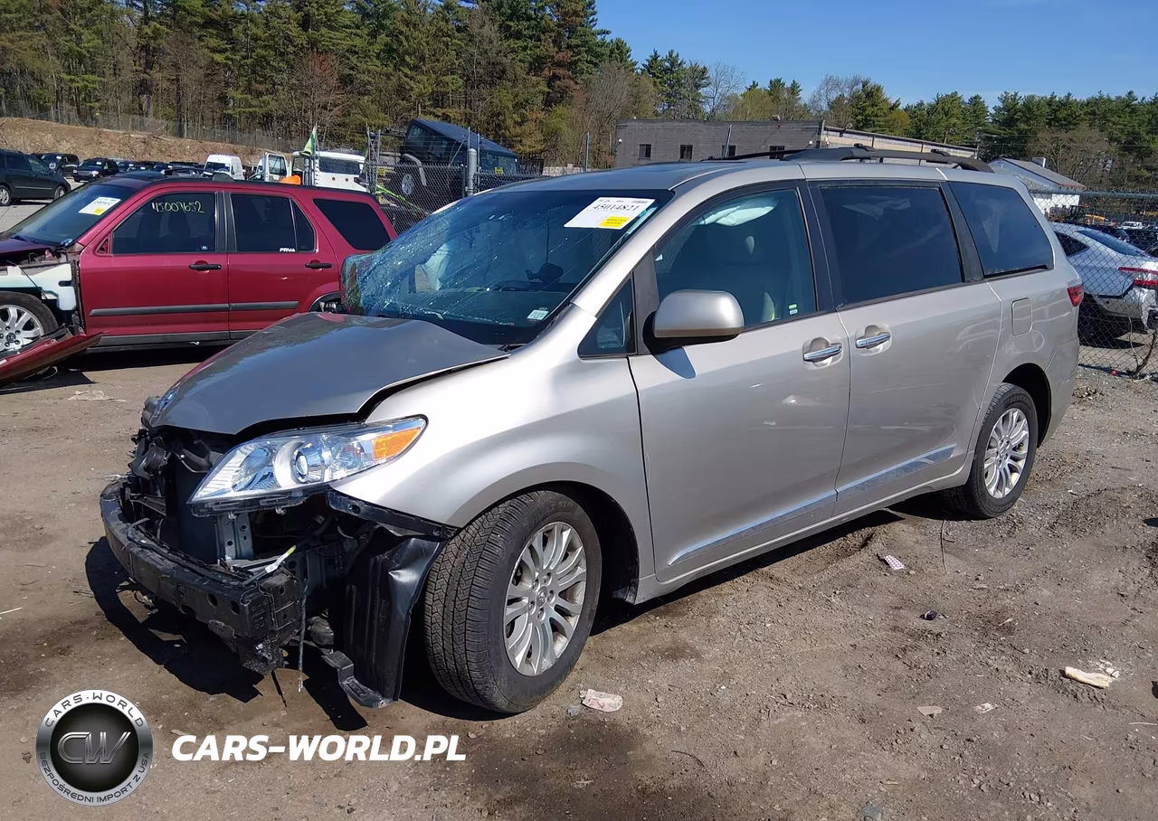 2017 Toyota Sienna Xle 8 Passenger VIN:5TDYZ3DC9HS817720 - 2