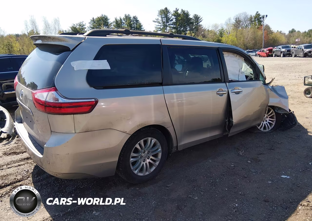 2017 Toyota Sienna Xle 8 Passenger VIN:5TDYZ3DC9HS817720 - 4