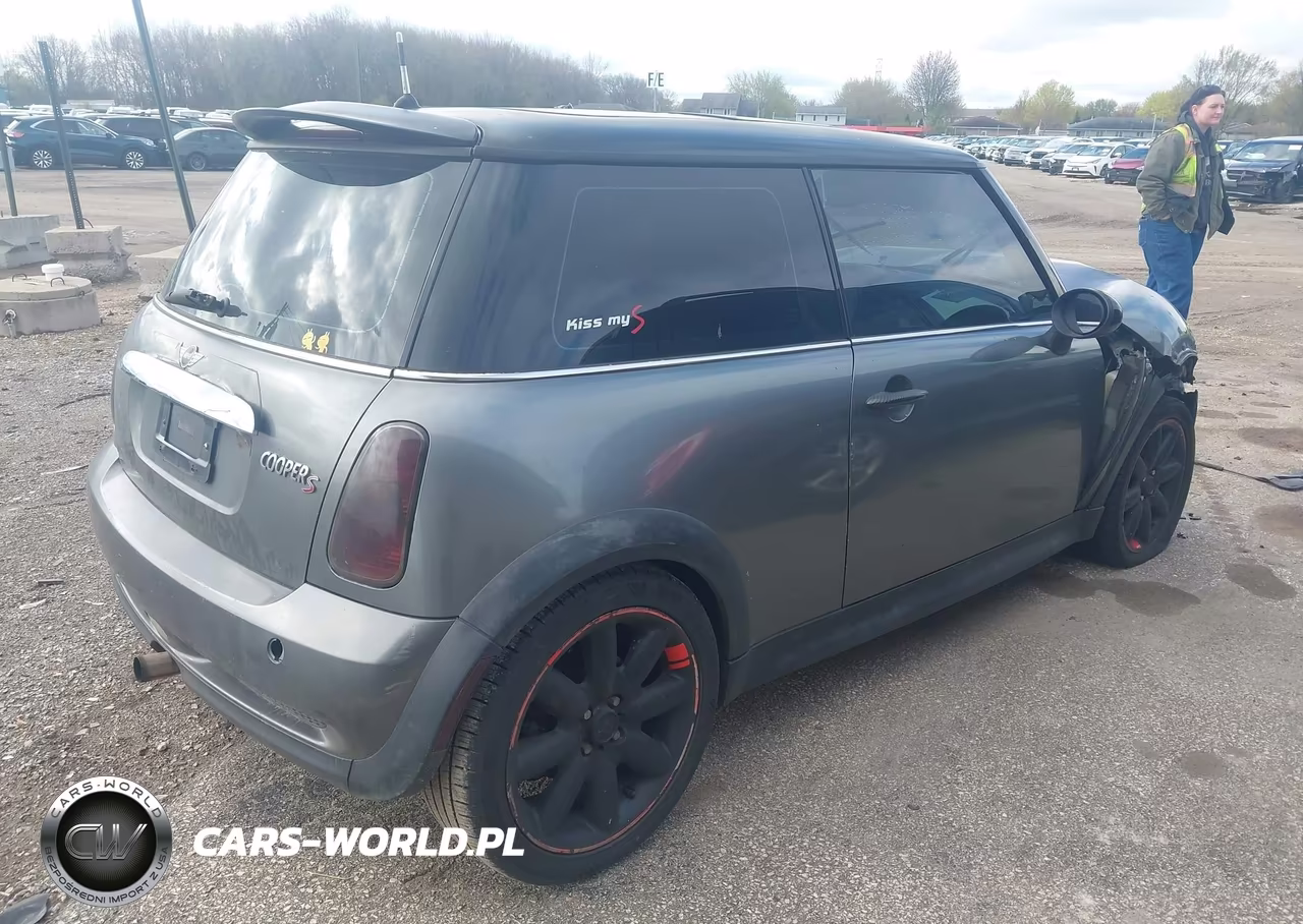 2002 Mini Cooper S VIN:WMWRE33402TD55518 - 4