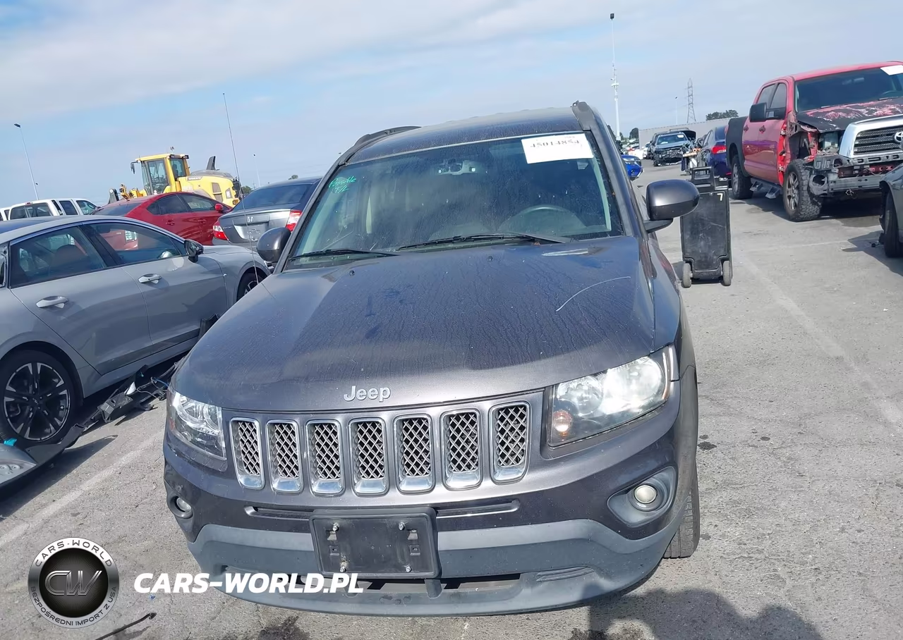 2016 Jeep Compass Latitude VIN:1C4NJCEA3GD666438 - 12