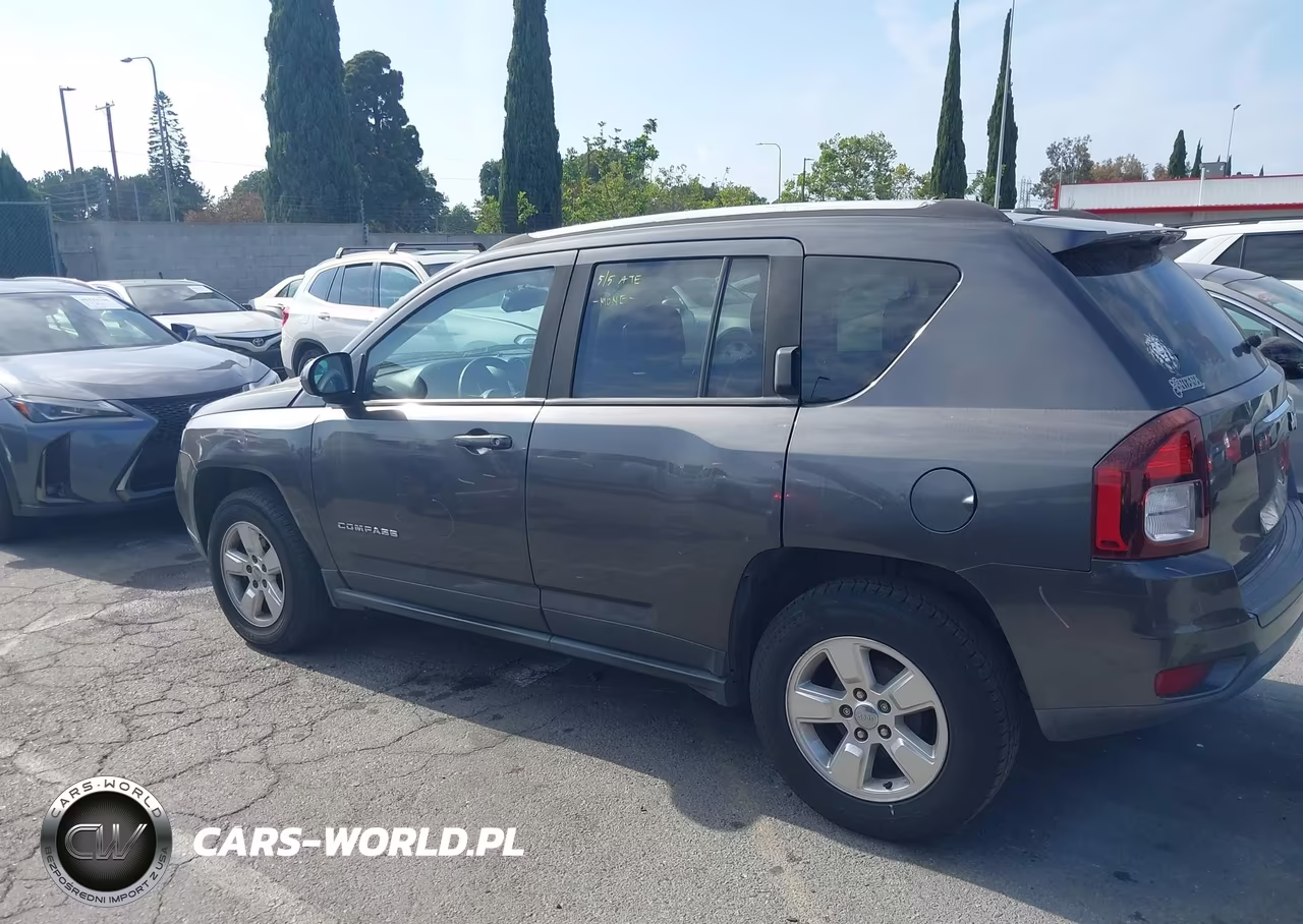 2016 Jeep Compass Latitude VIN:1C4NJCEA3GD666438 - 14