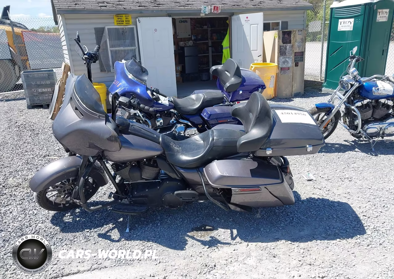 2014 Harley-Davidson Flhx Street Glide VIN:1HD1KBM10EB702083 - 13