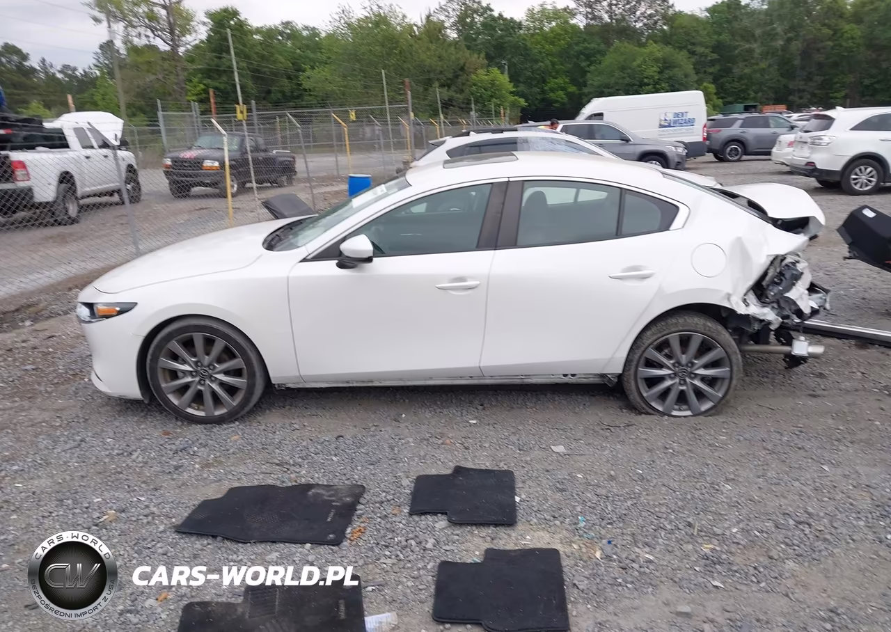 2022 Mazda Mazda3 Preferred VIN:3MZBPBCL6NM313559 - 14