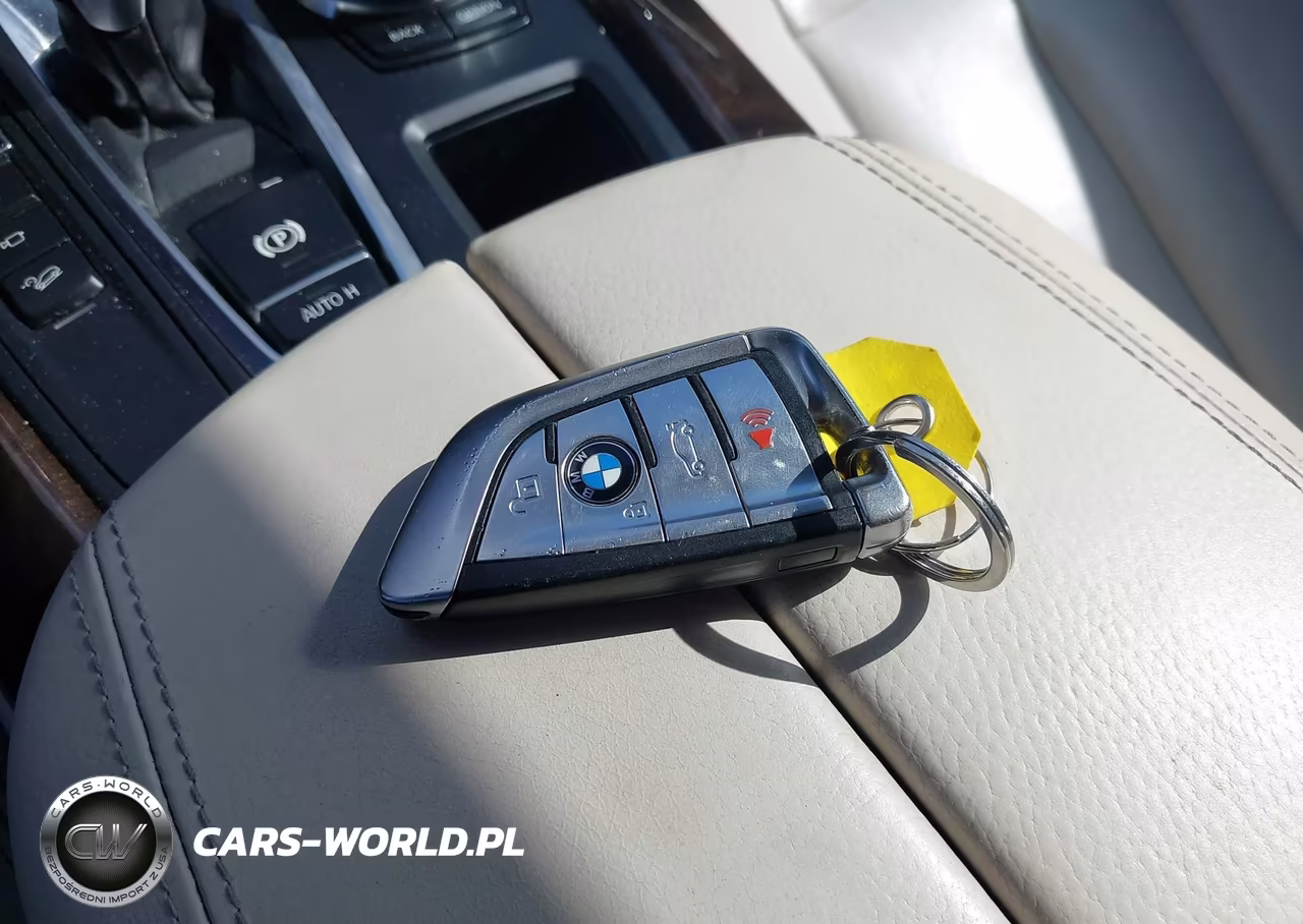 2018 BMW X5 xDrive35I VIN:5UXKR0C5XJL072554 - 11