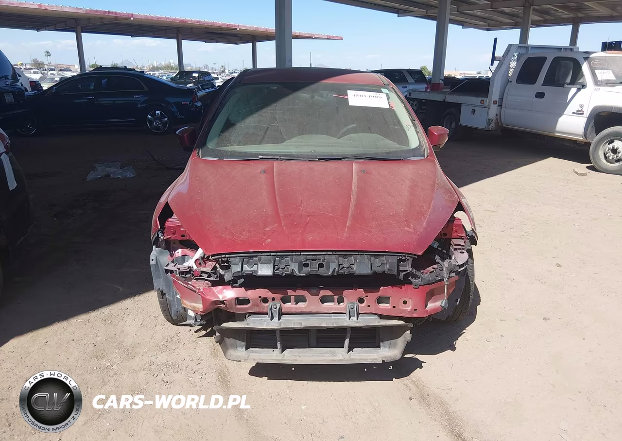 2015 Ford Focus Se VIN:1FADP3F2XFL211128 - 6