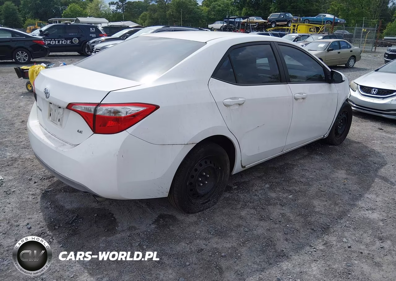 2016 Toyota Corolla Le VIN:2T1BURHE8GC671367 - 4