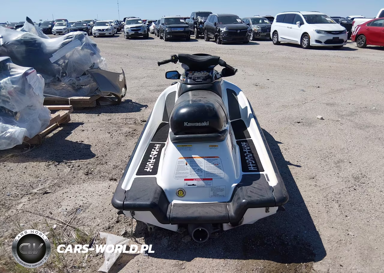 2001 Kawasaki Jet Ski 1100Zxi VIN:KAW30103G102 - 6