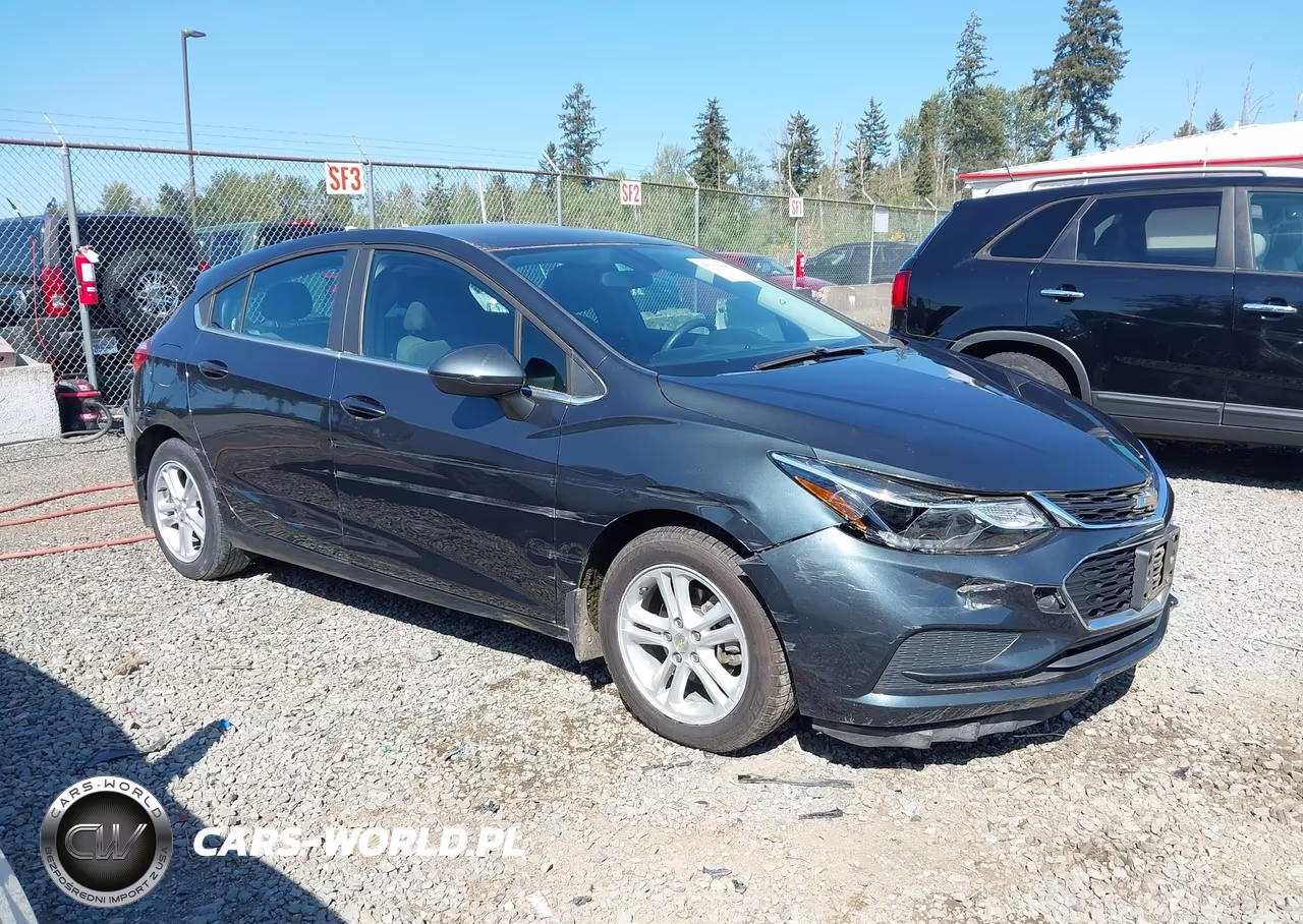 2017 Chevrolet Cruze Lt Auto – zdjęcie 1 z 18