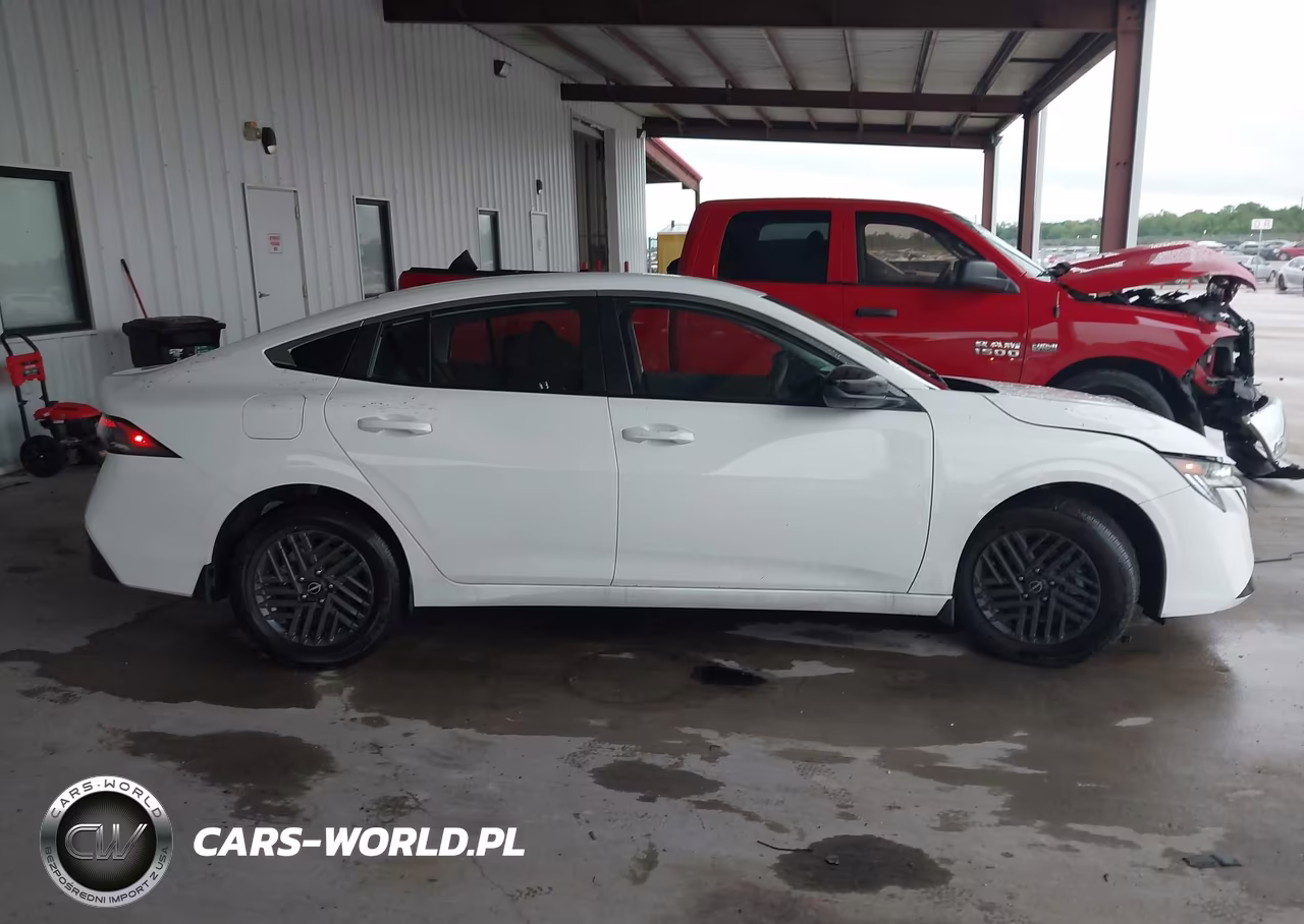 2026 Nissan Sentra Sv VIN:3N1AB9CV7TY260497 - 13
