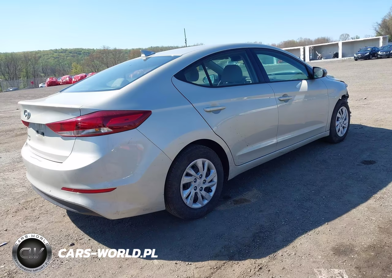 2017 Hyundai Elantra Se VIN:5NPD74LF1HH115998 - 4