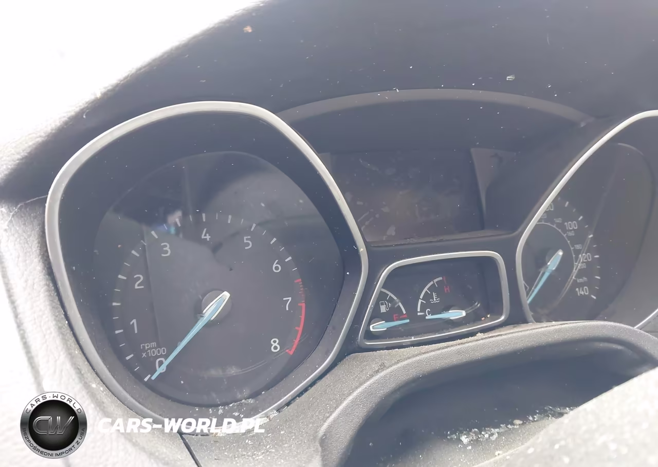 2018 Ford Focus Se VIN:1FADP3FE8JL215133 - 7
