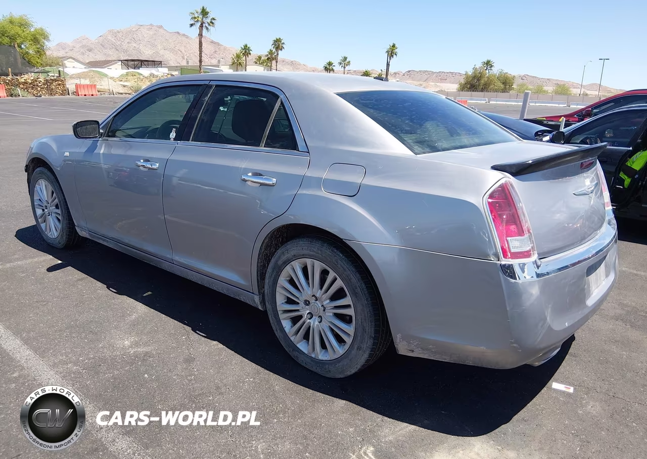 2014 Chrysler 300C Awd VIN:2C3CCAKT3EH170037 - 3