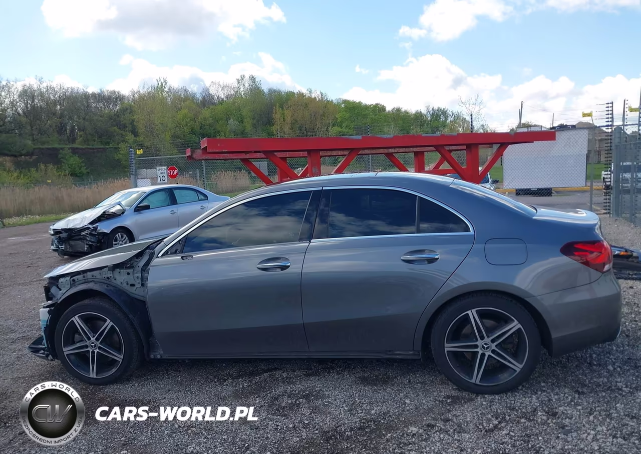 2019 Mercedes-Benz A 220 4Matic VIN:WDD3G4FB4KW022078 - 15