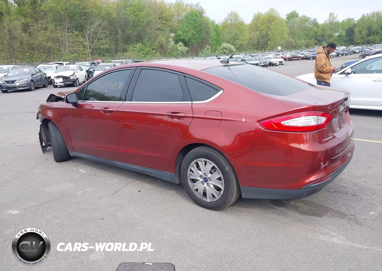 2014 Ford Fusion S VIN:3FA6P0G72ER263869 - 3