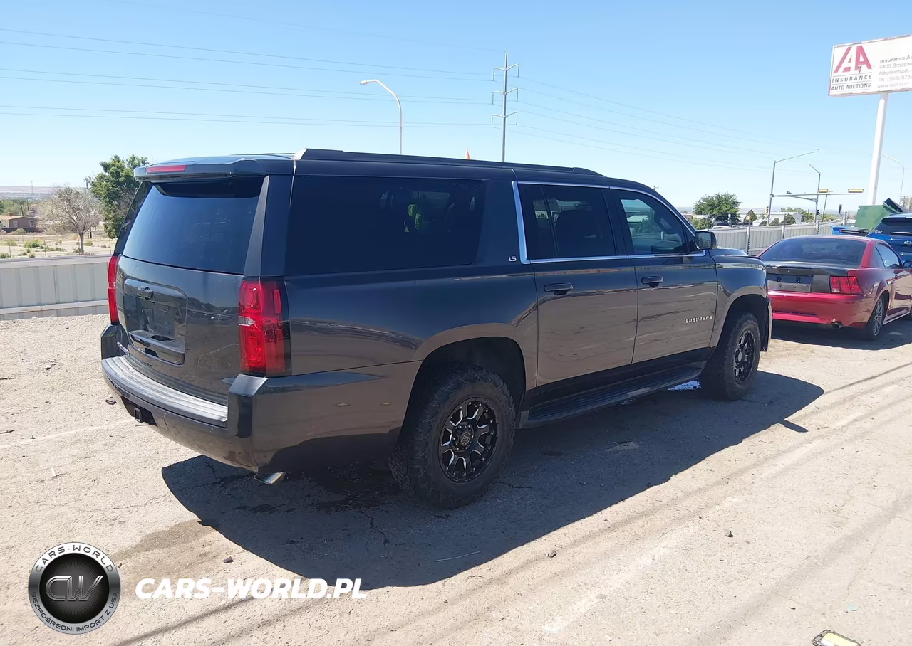 2016 Chevrolet Suburban Ls VIN:1GNSKGKC9GR462332 - 4