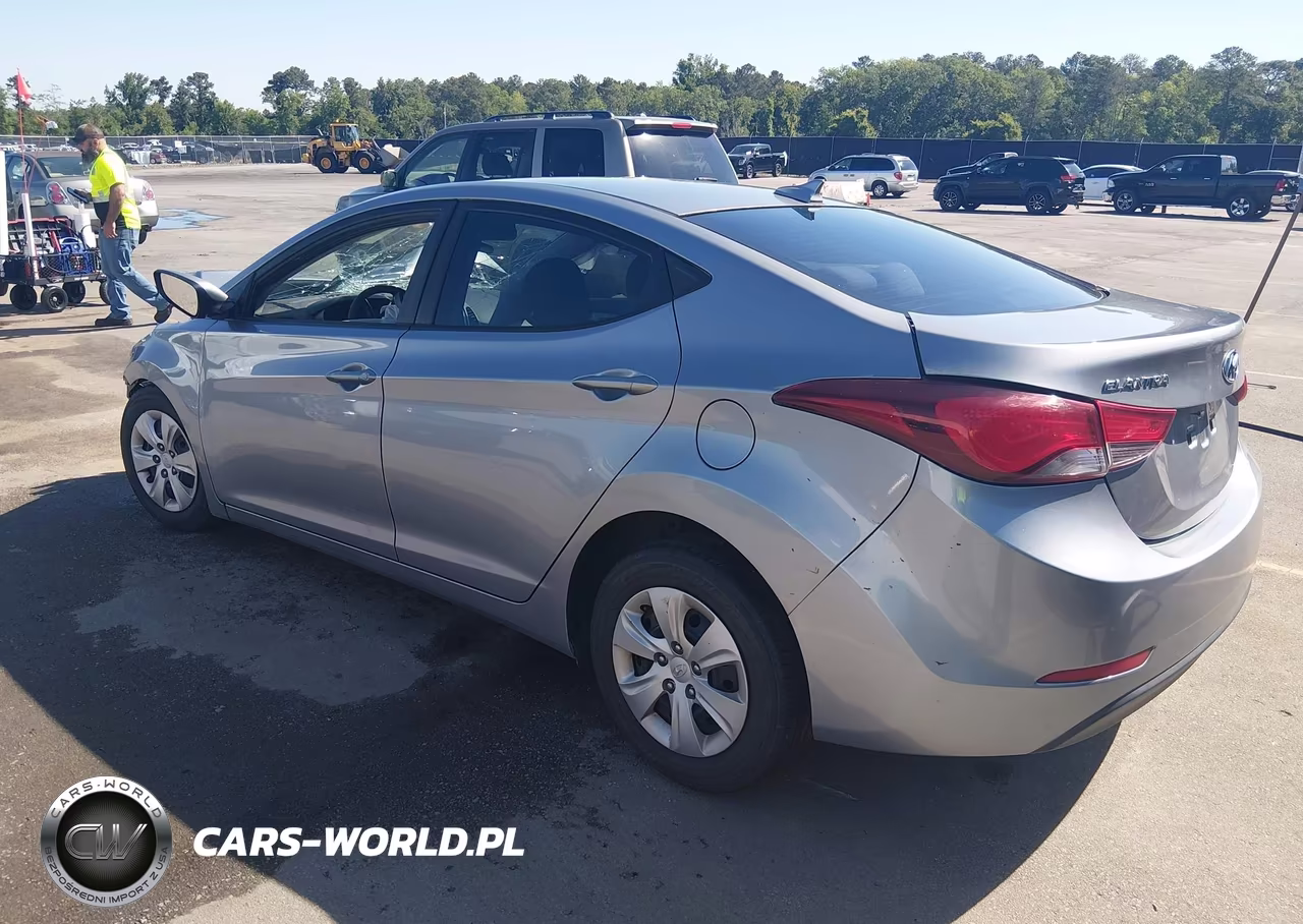 2016 Hyundai Elantra Se VIN:5NPDH4AE2GH710686 - 3