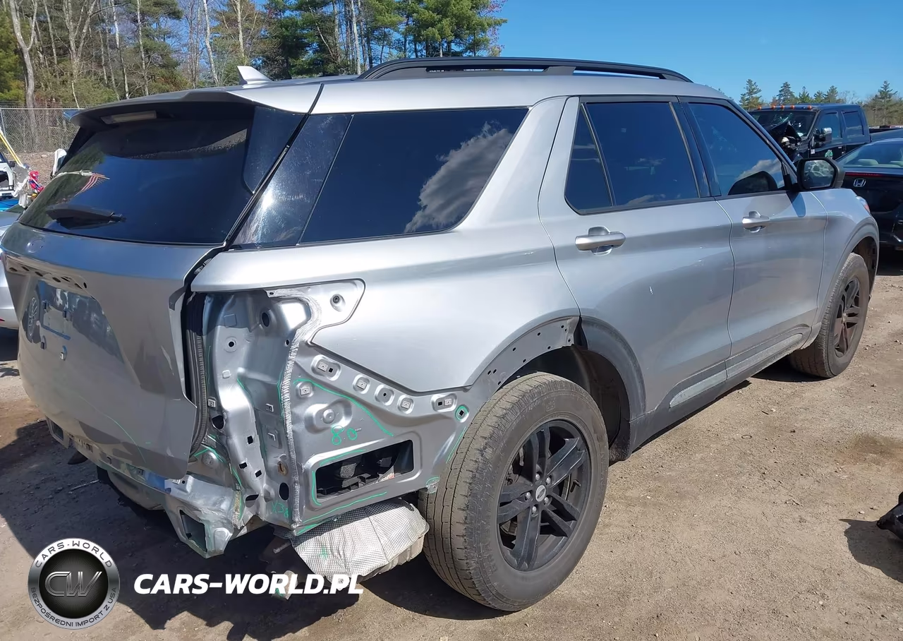 2020 Ford Explorer Xlt VIN:1FMSK8DH3LGB25213 - 4