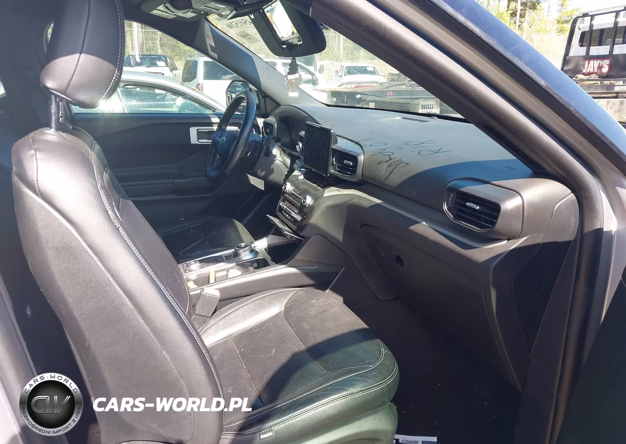 2020 Ford Explorer Xlt VIN:1FMSK8DH3LGB25213 - 5
