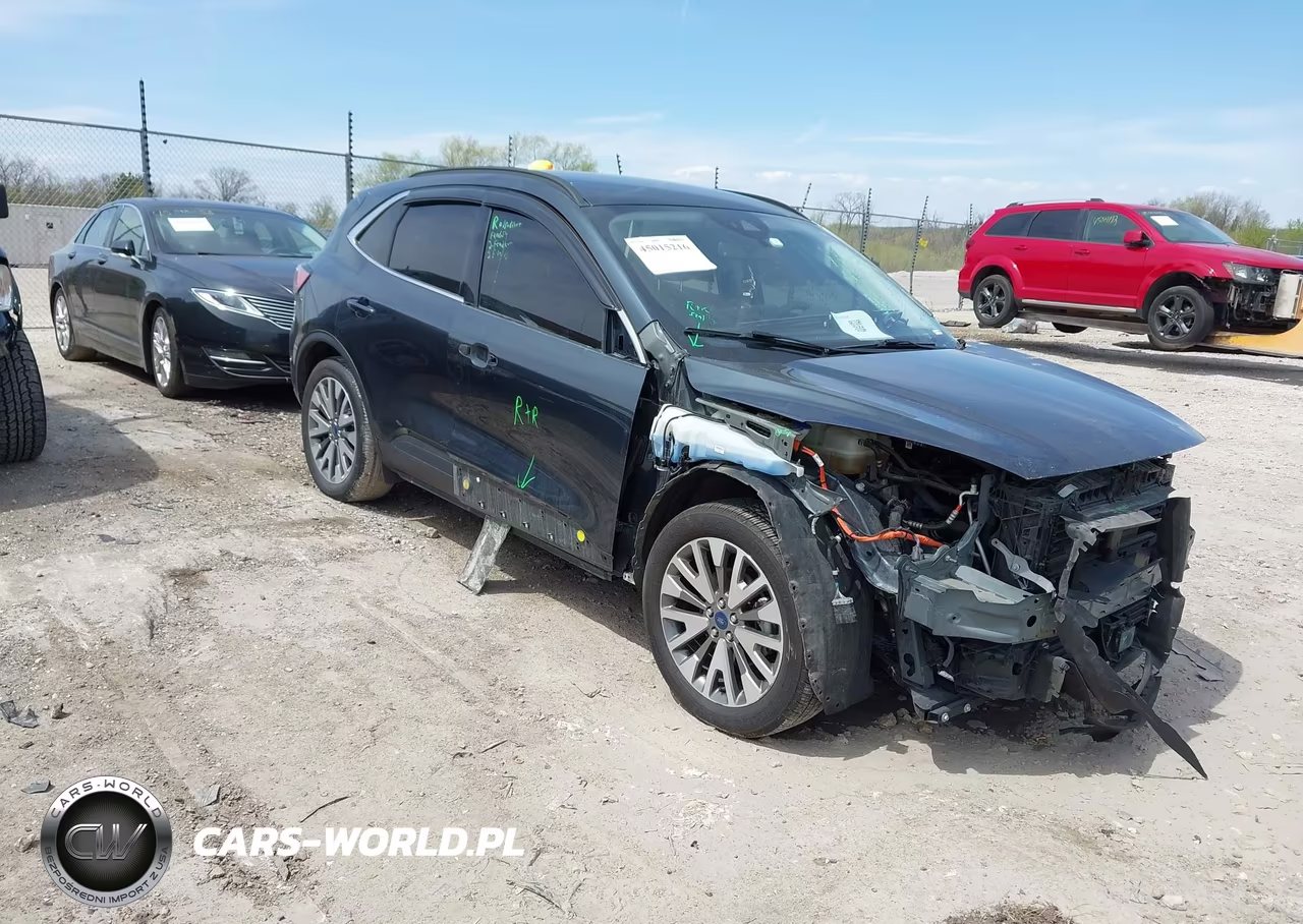 2022 Ford Escape Titanium Hybrid