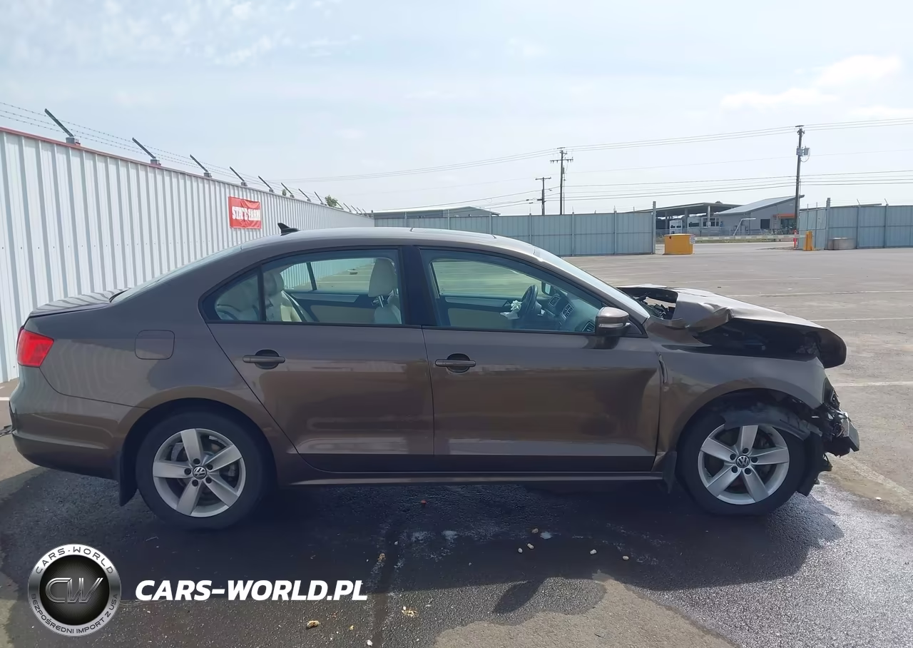 2012 Volkswagen Jetta 2.0L Tdi VIN:3VWLL7AJ3CM387839 - 13