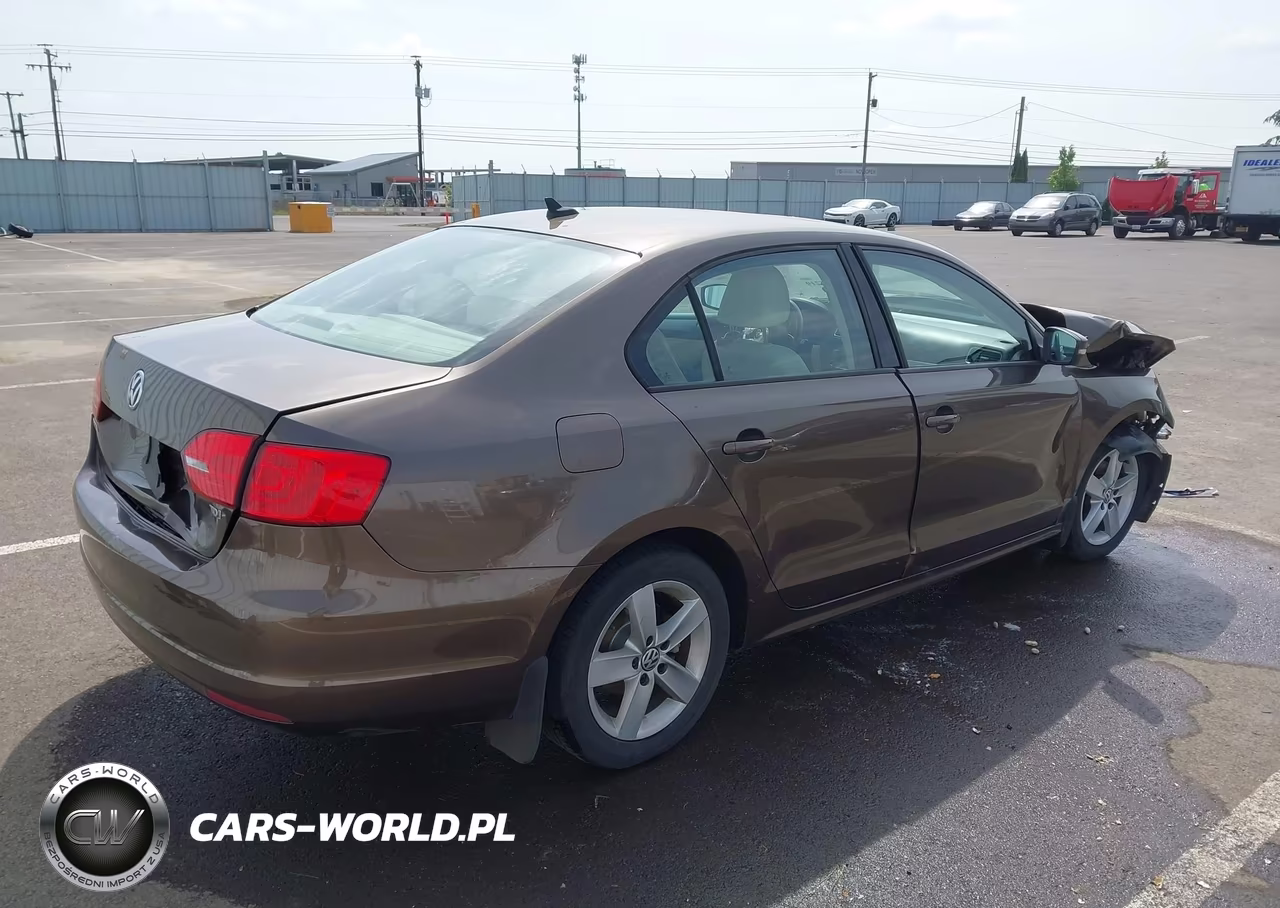 2012 Volkswagen Jetta 2.0L Tdi VIN:3VWLL7AJ3CM387839 - 4