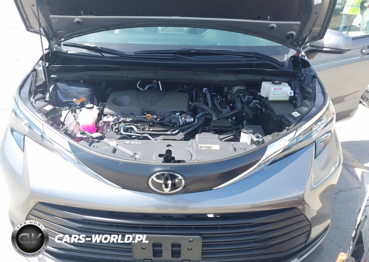 2026 Toyota Sienna Le VIN:5TDKRKECXTS301681 - 10