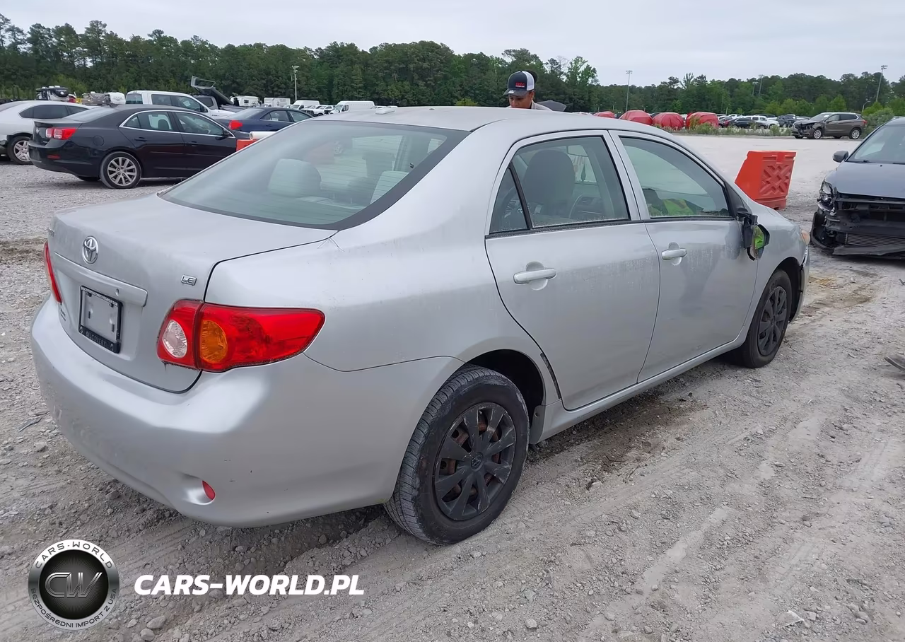 2010 Toyota Corolla Le VIN:JTDBU4EE1AJ084253 - 4