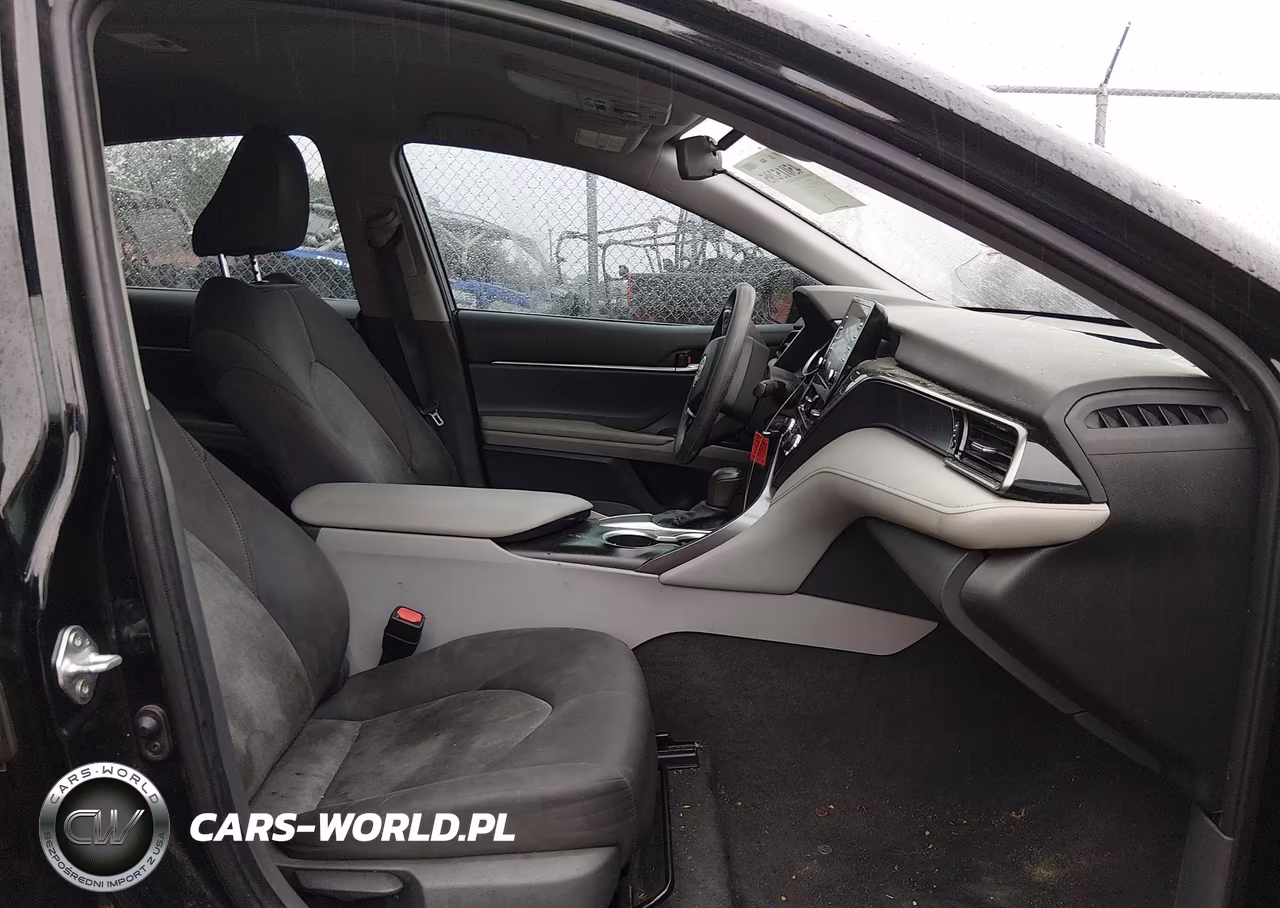 2021 Toyota Camry Le VIN:4T1C11AK0MU581378 - 5
