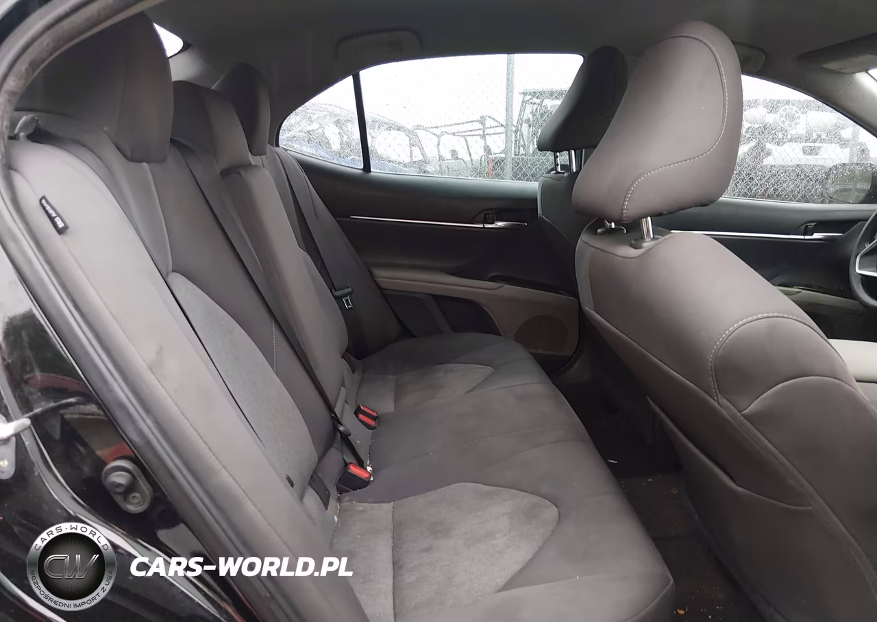 2021 Toyota Camry Le VIN:4T1C11AK0MU581378 - 8