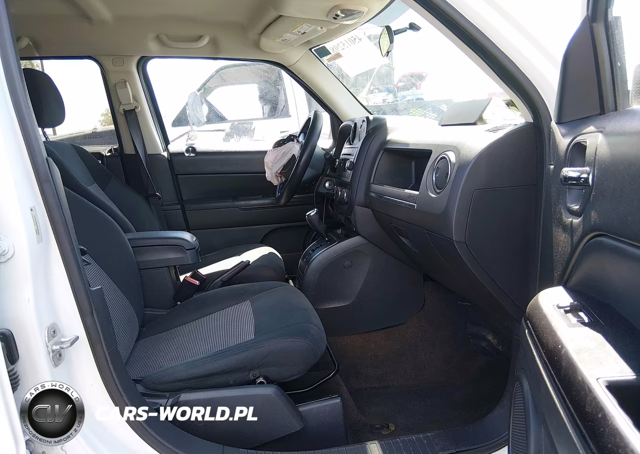 2014 Jeep Patriot Sport VIN:1C4NJPBA8ED925207 - 5