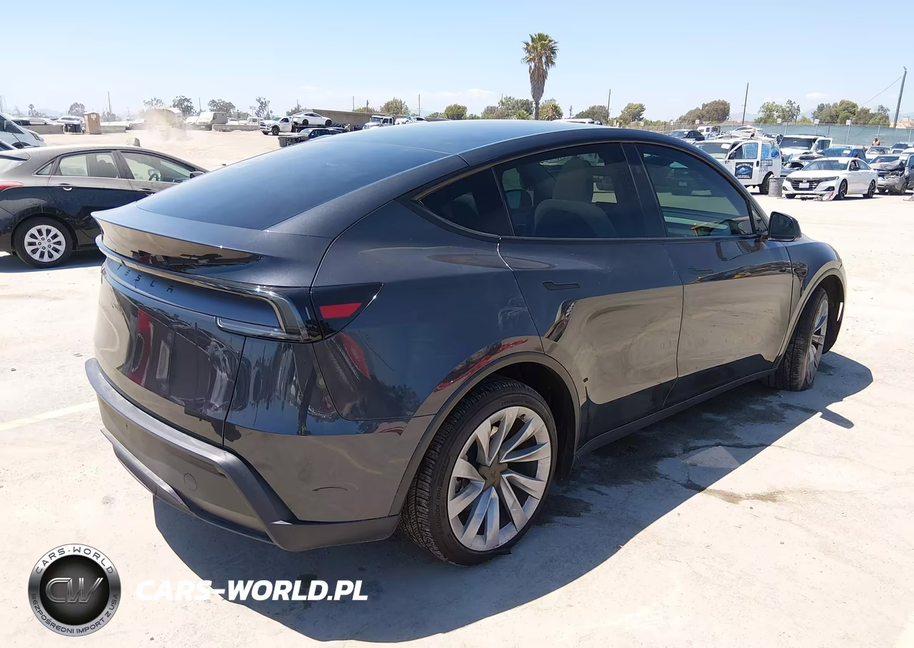 2026 Tesla Model Y Premium Rear-Wheel Drive-Rear-Wheel Drive VIN:7SAYGDED3TF445438 - 4