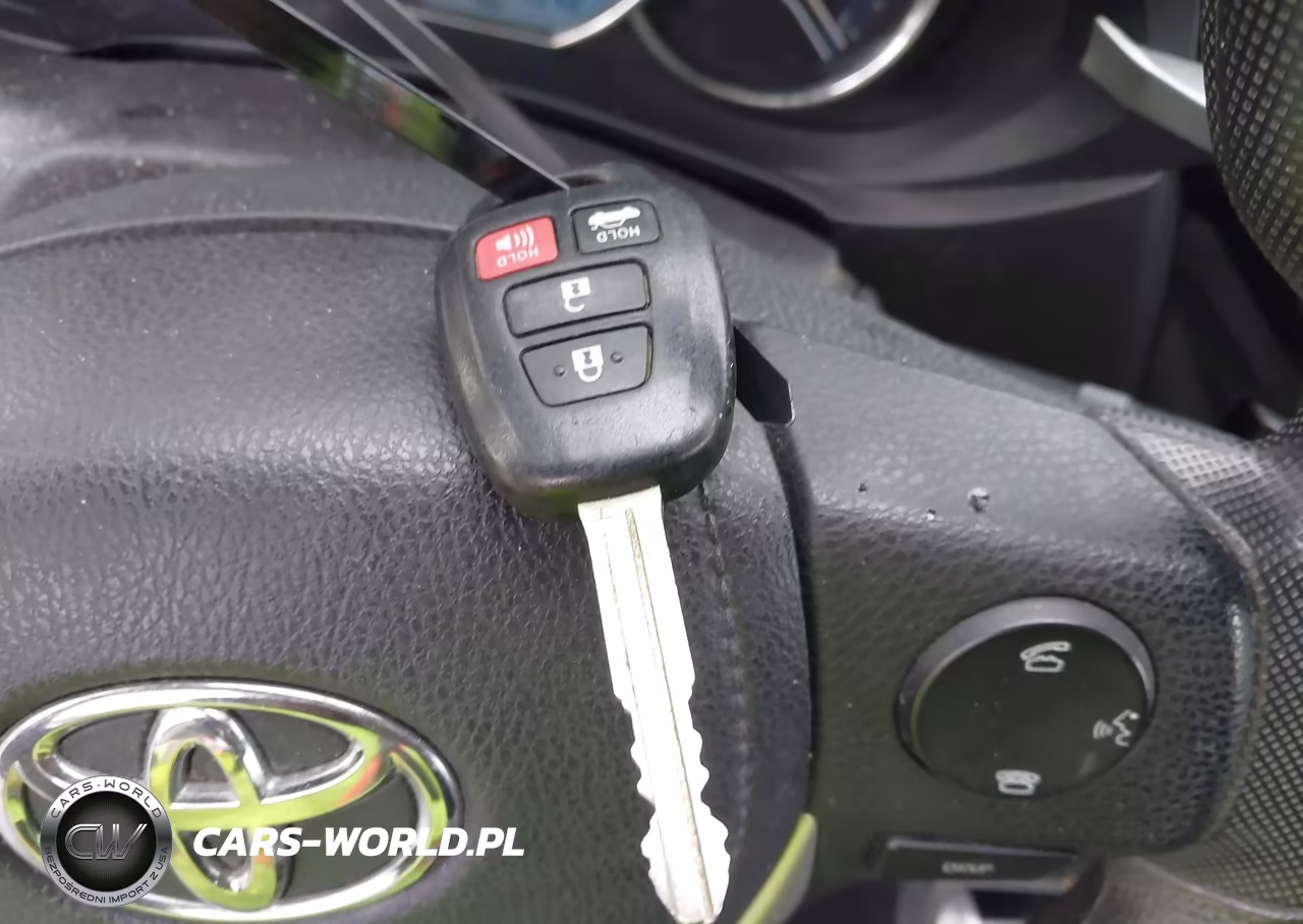 2016 Toyota Corolla Le VIN:5YFBURHE3GP462845 - 10
