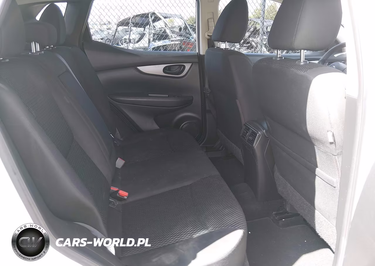 2018 Nissan Rogue Sport S VIN:JN1BJ1CP0JW153399 - 8