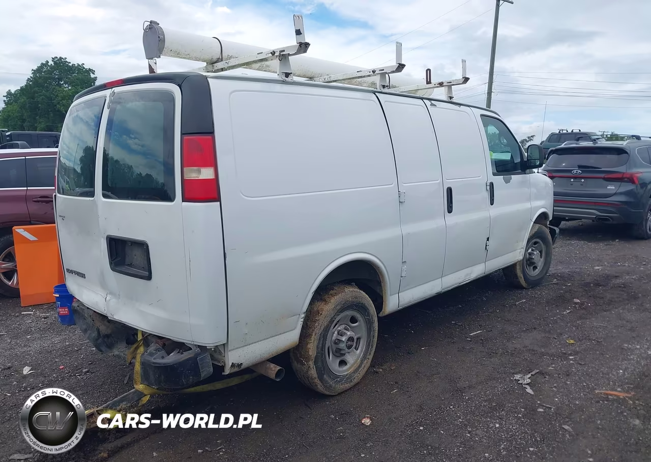 2011 Chevrolet Express 2500 Work Van VIN:1GCWGFBA3B1150860 - 4