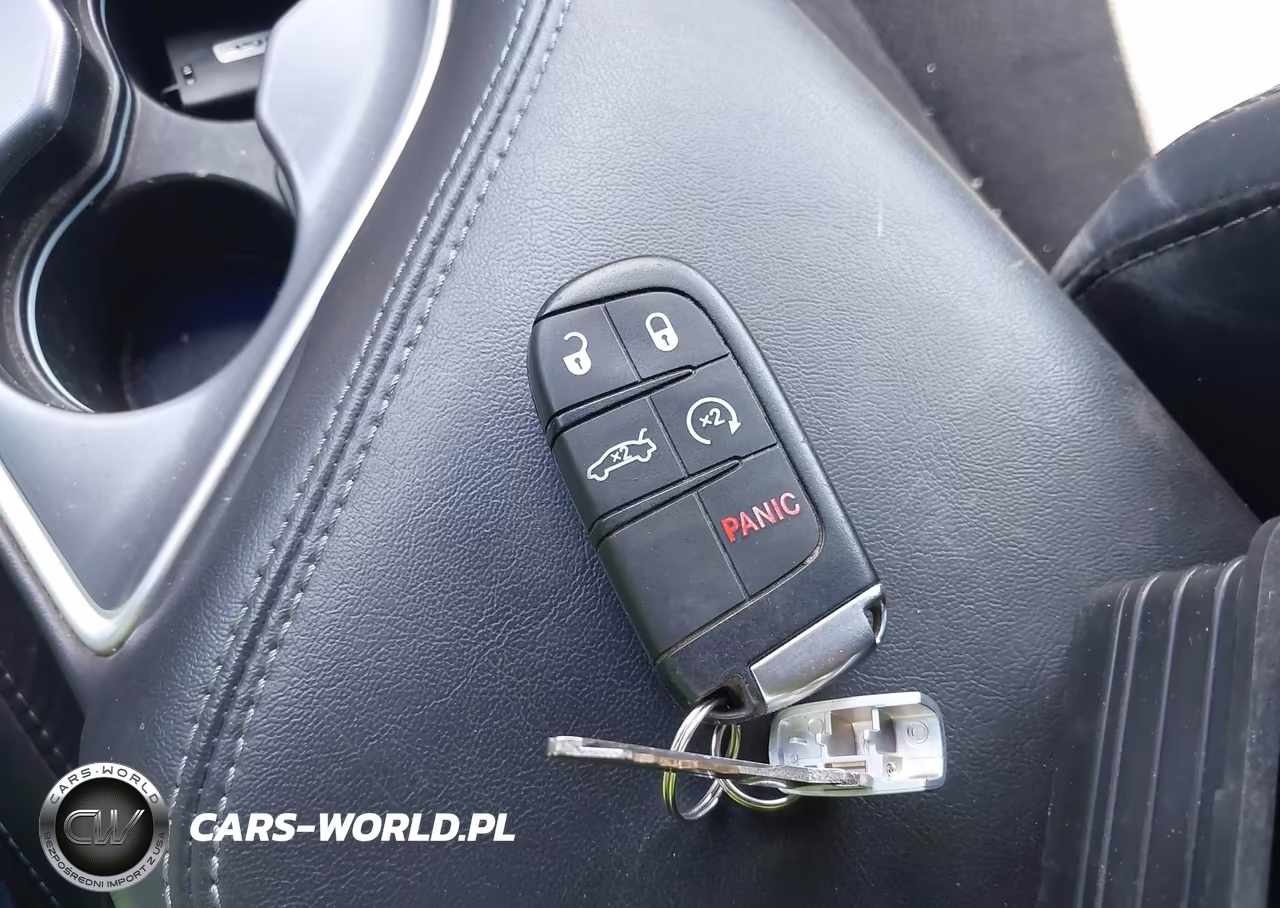 2019 Dodge Challenger R-T Scat Pack Widebody VIN:2C3CDZFJ1KH691354 - 11