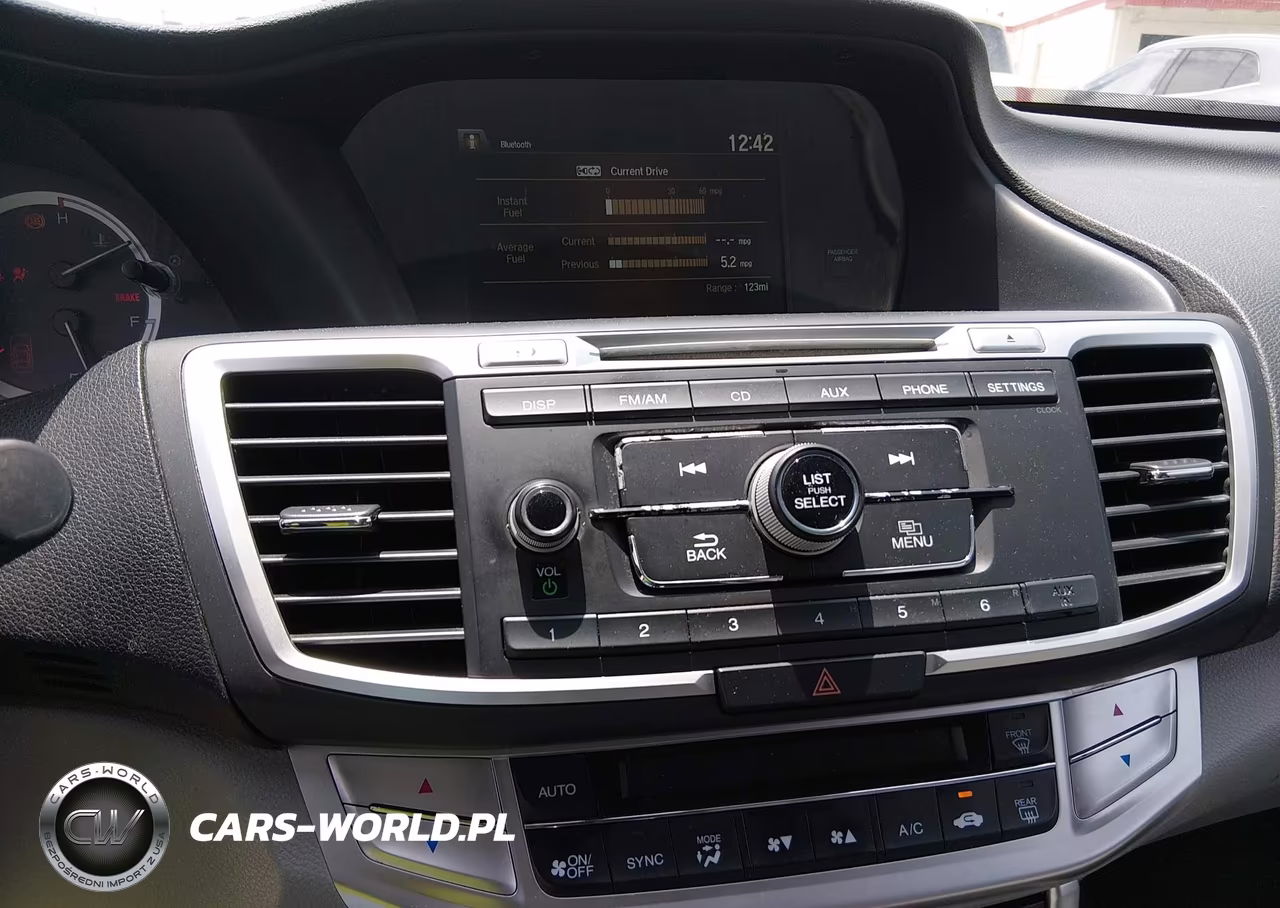 2014 Honda Accord Lx VIN:1HGCR2F30EA138012 - 17