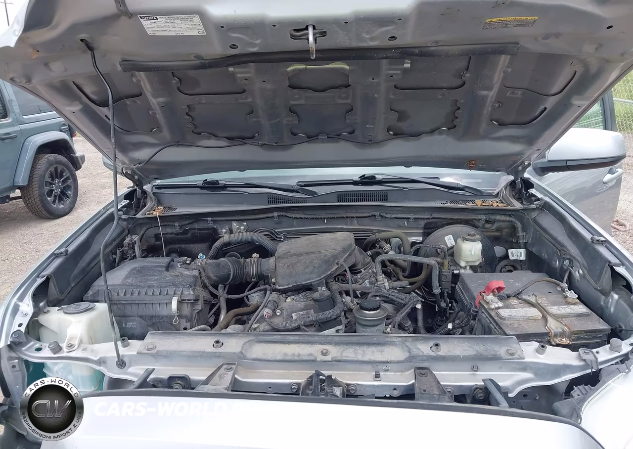 2021 Toyota Tacoma Sr VIN:5TFAX5GN9MX189503 - 10