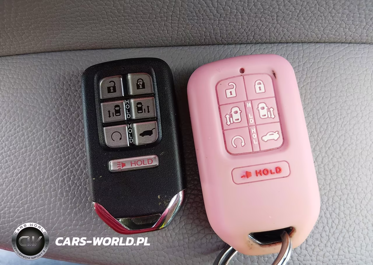 2022 Honda Odyssey Touring VIN:5FNRL6H81NB001596 - 11
