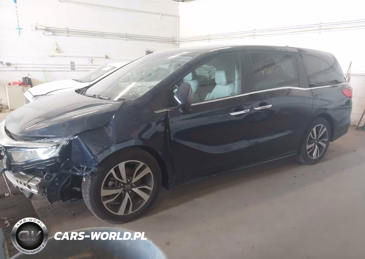 2022 Honda Odyssey Touring VIN:5FNRL6H81NB001596 - 2