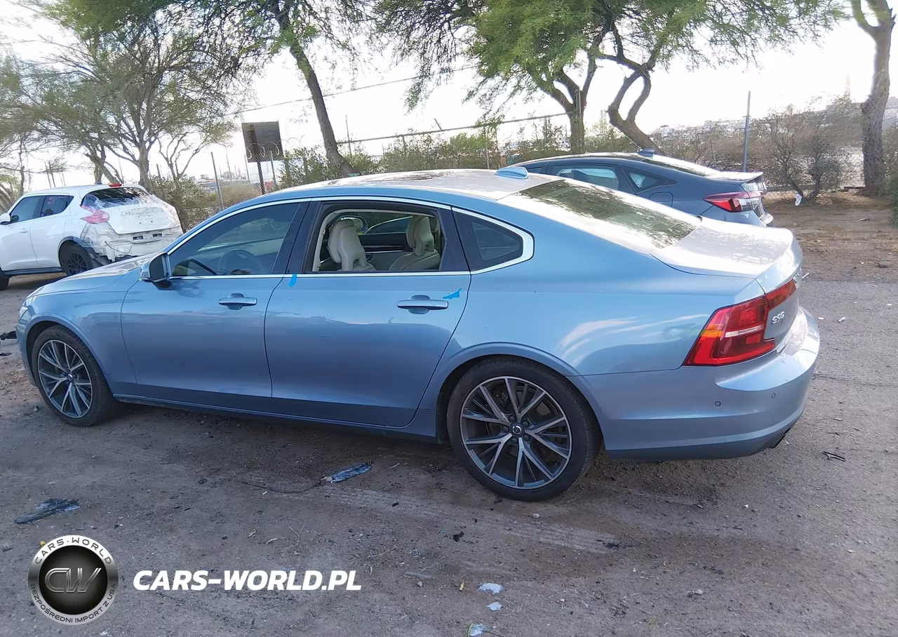 2018 Volvo S90 T5 Momentum VIN:LVY982MK8JP034910 - 14