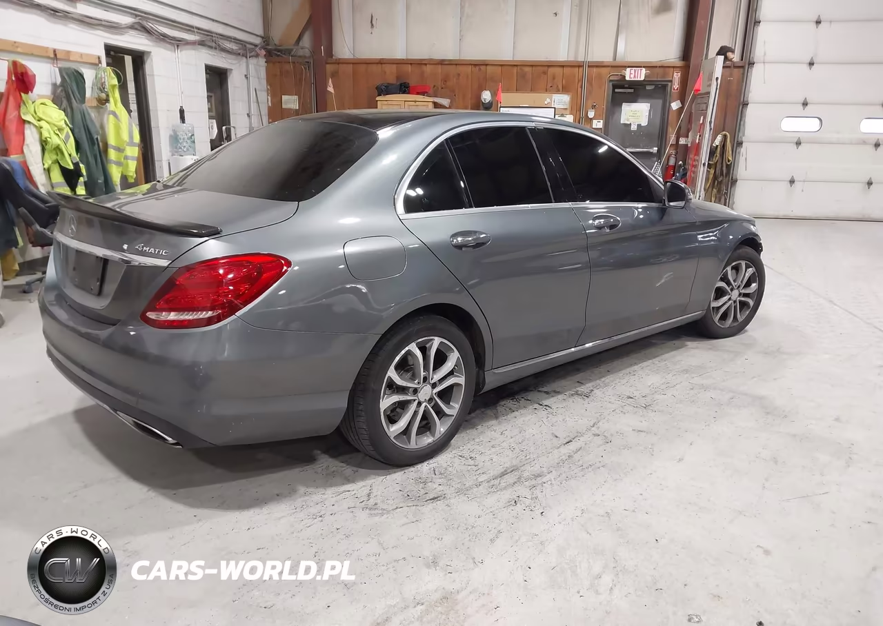 2017 Mercedes-Benz C 300 4Matic VIN:55SWF4KB2HU191902 - 4