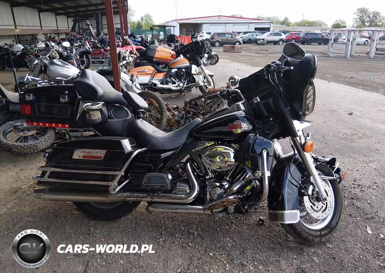 2006 Harley-Davidson Flhtcui VIN:1HD1FCW106Y632784 - 11