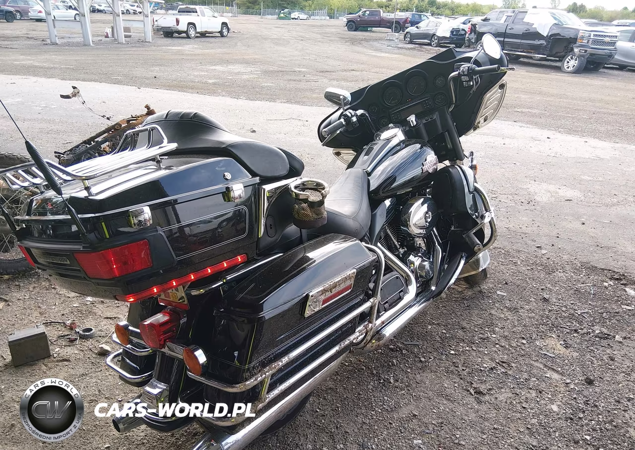 2006 Harley-Davidson Flhtcui VIN:1HD1FCW106Y632784 - 4