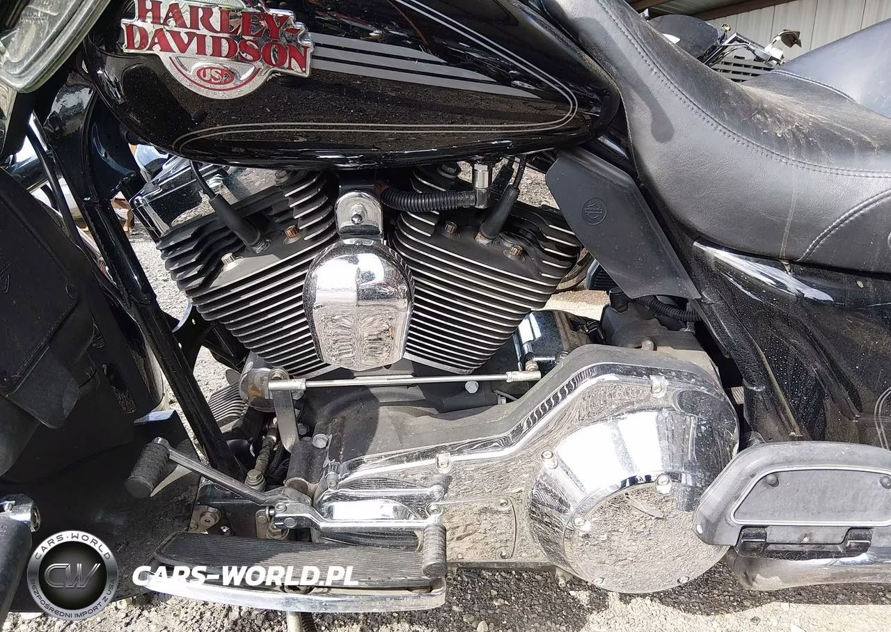 2006 Harley-Davidson Flhtcui VIN:1HD1FCW106Y632784 - 9